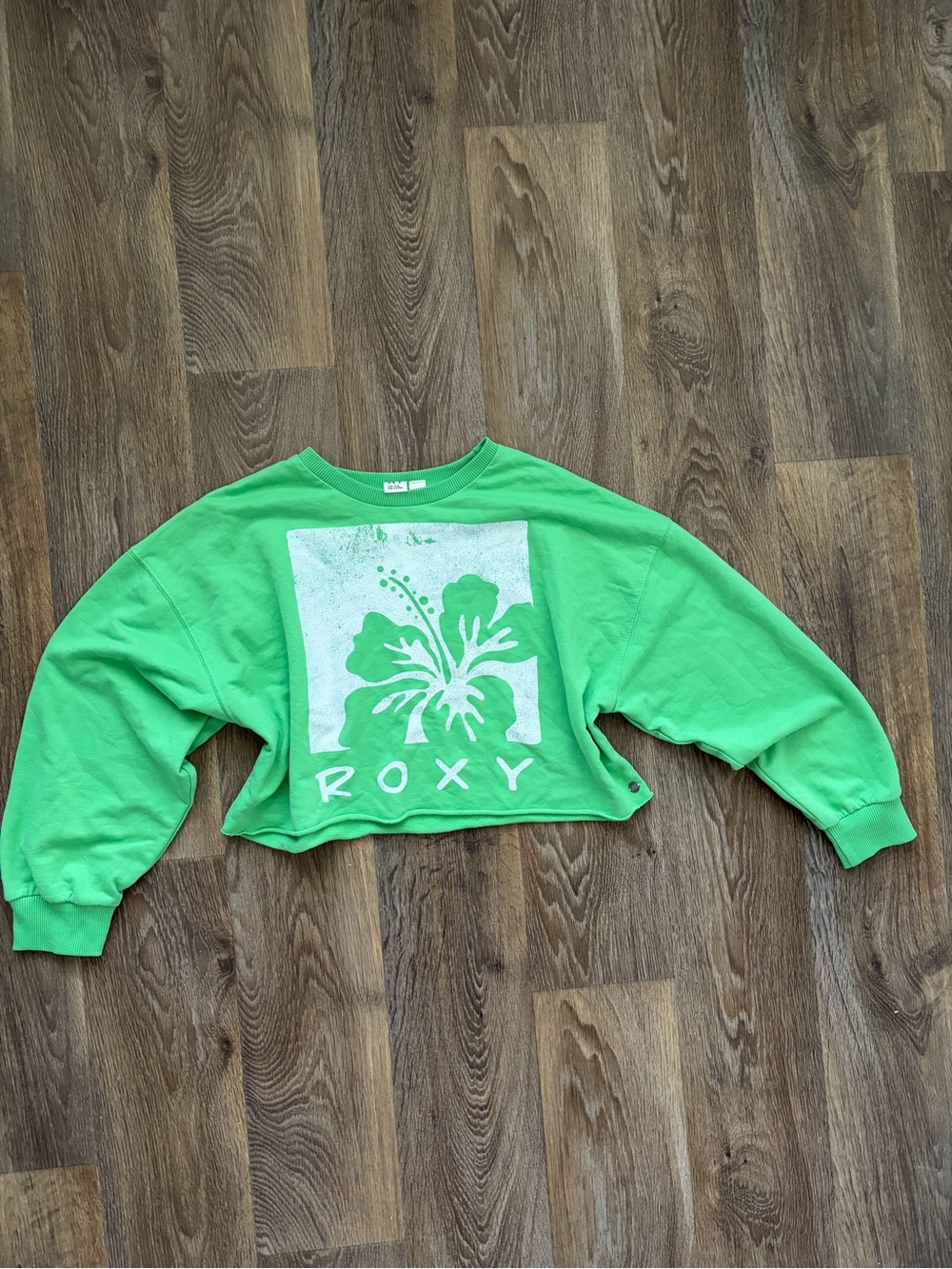 Roxy cropped tropical hibiscus sweatshirt beach surf skater size M
